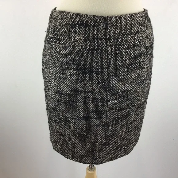 Elliot Lauren Black, White and tan wool blend fully lined Tweed Skirt Size 2 - Picture 3 of 11